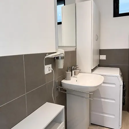 Casa Schoeni - Exklusive Mit Poolblick In Apartamento