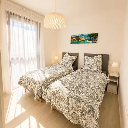 Casa Schoeni - Exklusive Mit Poolblick In *