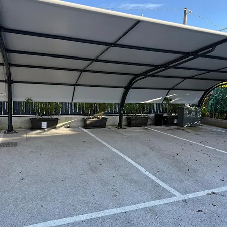 Casa Schoeni - Exklusive Mit Poolblick In *